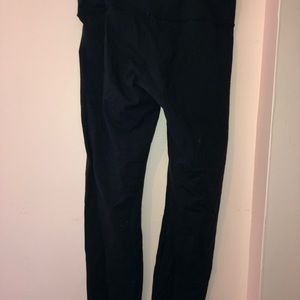 Black lululemon leggings